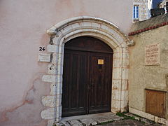 Porte d'entrée.