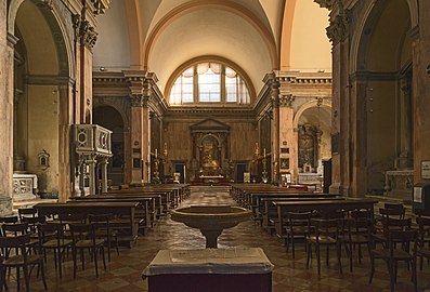 Vue de l'intérieur de l'église