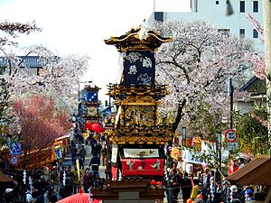 車山の曳き回し