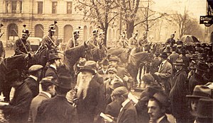 Grève générale de 1918 : Photo prise sur la Paradeplatz de Zurich.