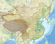 Mapa konturowa Chin, po lewej znajduje się czarny trójkącik z opisem „Kunlun”