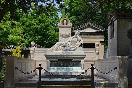 Louis Visconti, Paris, cimetière du Père-Lachaise.