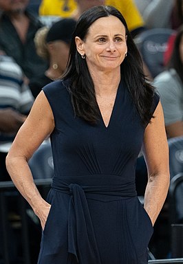 Phoenix Mercury coach Sandy Brondello tijdens een wedstrijd tegen Minnesota Lynx.