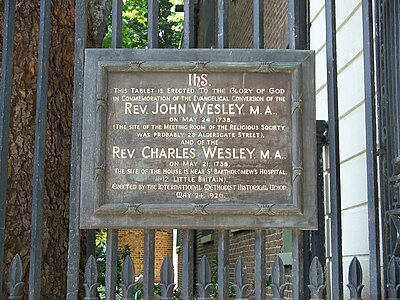 Placa en Postman's Park, Londres, conmemorando a los hermanos Wesley