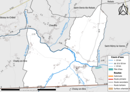 Carte en couleur présentant les réseaux hydrographique et routier de la commune