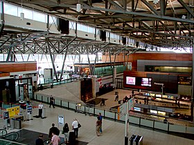 Intérieur du terminal.