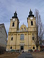 Catedral de Székesfehervar, edificada sobre l'antiga on havia estat enterrat el rei