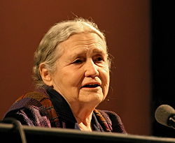 Doris Lessing saat festival sastra di Cologne, Jerman, pada tahun 2006