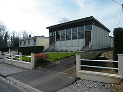 Bâtiments communaux à Longvillers.