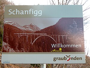 Panneau touristique, représentant le viaduc de Langwies, à l'entrée de Schanfigg (Grisons).