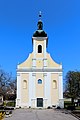 In die Fassade eingebauter Fassadenturm: Pfarrkirche von Edelstal