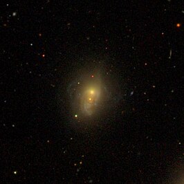 NGC 4098-2 (net onder NGC 4098-1)