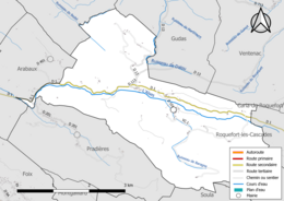 Carte en couleur présentant le réseau hydrographique de la commune