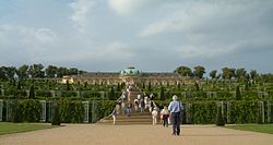 A sanssouci kastély és a szőlőkert