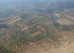 Budaševo és Topolovac látképe a levegőből.