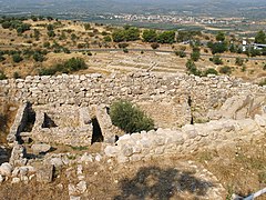 Ruines d'une résidence de la citadelle de Mycènes.