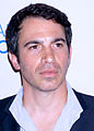 Chris Messina interpreta Richard Willis.