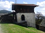 Kornkasten und Kapelle beim Kuen