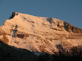 Vue du Monte Sagro au crépuscule.