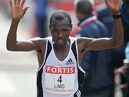 Richard Limo tijdens de Rotterdam Marathon 2008