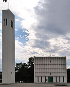 Steinkjer Church, basilica plan, concrete (1965)