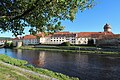 Panorama strakonického hradu ze severu přes řeku Otavu