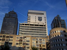 Hoofdkwartier van Philips in Amsterdam in de Breitnertoren sinds 2001, met links de Rembrandttoren