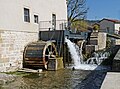 Roue à aubes du moulin.