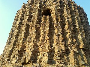 Unfinished Alai Minar's rubble core; the unfinished tower lacks sandstone facing.