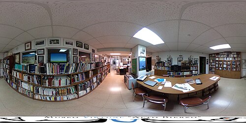 Biblioteca del IEB y sala de reuniones