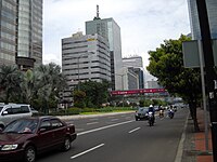 Suasana Jalan dari depan Sinar Mas Land Plaza