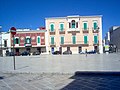 Piazza Ciaia - Palazzo Latorre con particolare balcone e baluastra circolare