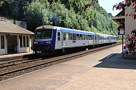 Départ pour Rouen d'un TER venant de Dieppe en 2012.