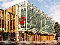 Vernieuwd theater met oude naam "Stadsgehoorzaal"