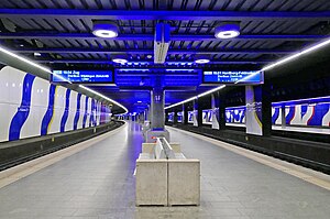 Blick durch den Bahnhof nach Westen (Gleise 1 und 2)