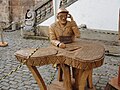 Sculpture en bois représentant Chico Xavier à Ouro Preto.