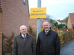 Les deux maires lors de l'inauguration de la résidence Kirchhundem à Houplines en 2007