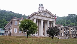 Wyoming County Courthouse i Pineville.