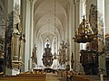 Kirchenschiff mit Kanzel und Epitaphien