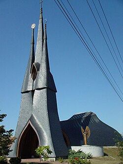 A Szentlélek temploma (Makovecz Imre műve)