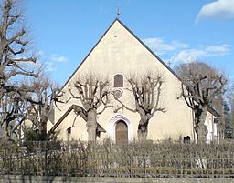 Danderyds kyrka i april 2009