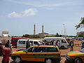 Box Bar Road, im Hintergrund King Fahad Mosque