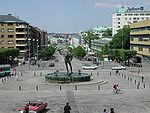 Götaplatsen med Poseidonstatyn. I bakgrunden Kungsportsavenyen. Till höger Stadsbiblioteket.