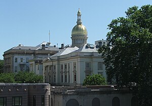 The New Jersey State House and its golden dome in Trenton in 2006