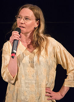 Annika Hallin under presentationen av filmen Min lilla syster i Filmhuset i Stockholm 2015.