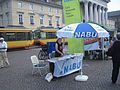 Infostand des NABU auf einer Anti-Gentechnik-Demo in Karlsruhe im Juni 2007