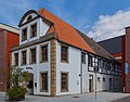 Hotel (Außenhaut, konstruktives Innengerüst, anno 1767 errichteter Kamin, Keller mit Kreuzgratgewölbe und Tonnengewölbe)