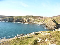 Plogoff : les falaises vers l'ouest vues de Pors Loubous