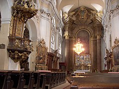 L'intérieur de l'Église des piaristes de la Trinité de Cluj