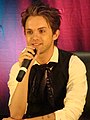 Thomas Dekker interprète John Connor dans Terminator : Les Chroniques de Sarah Connor.